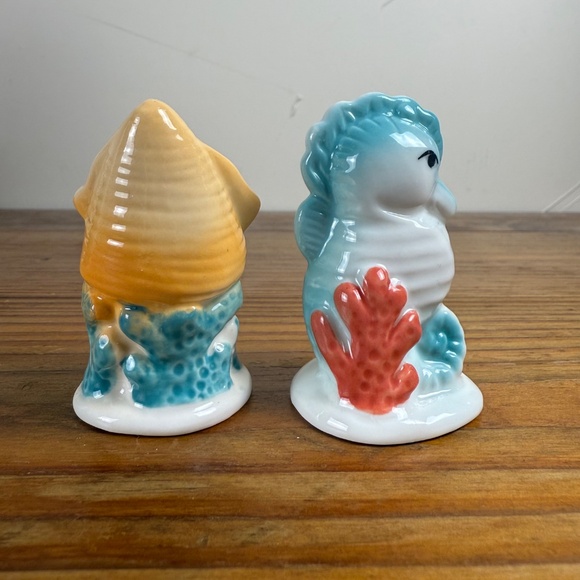 Vintage Seahorse & Squid Salt and Pepper Shaker Set | Nautical Ceramic - Picture 6 of 8